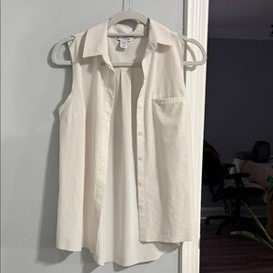 Athleta Sleeveless Button-Front Cream Top